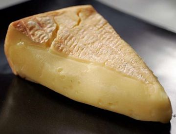 Ardrahan is a glorious washed-rind, semi- soft cheese