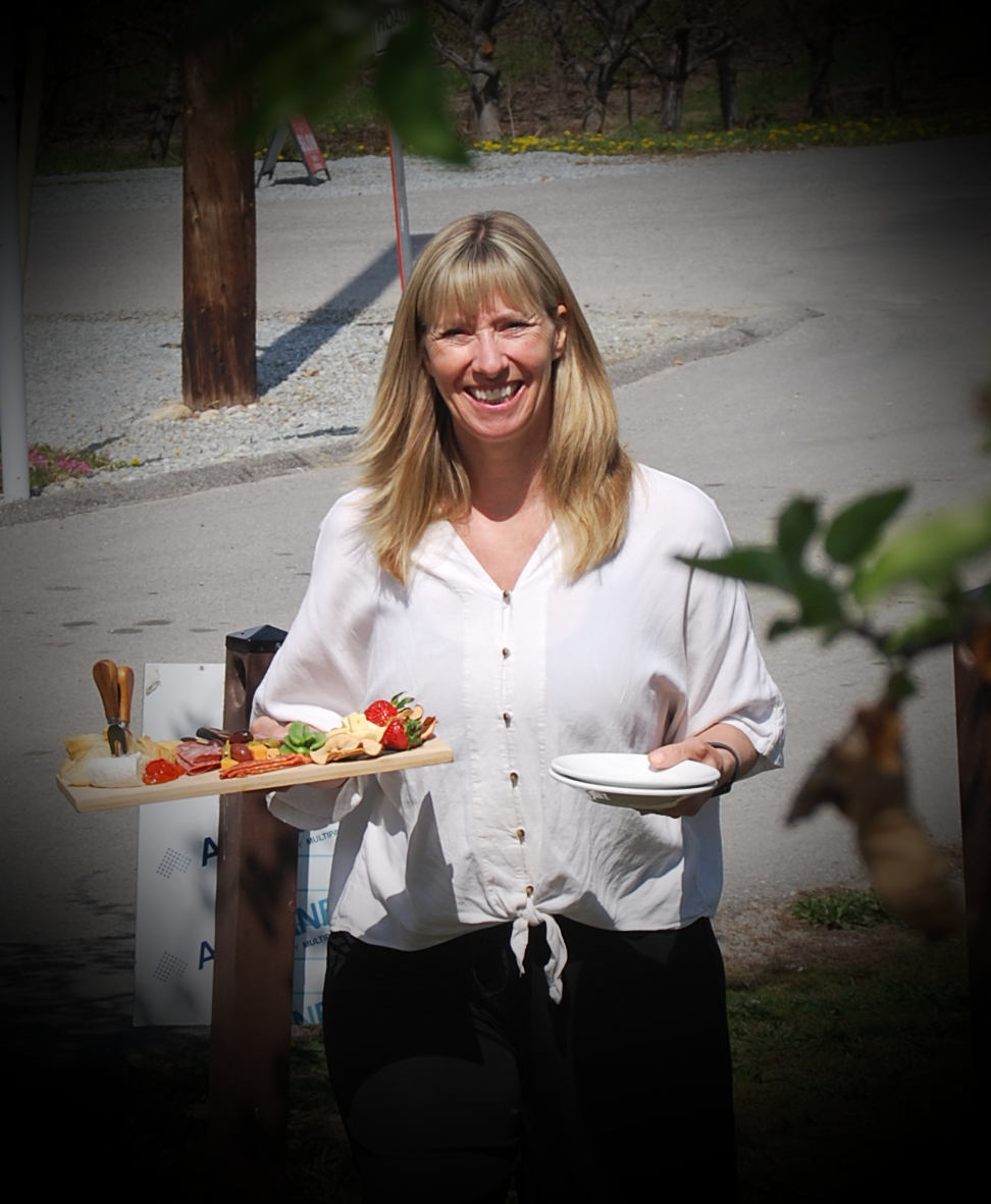 Since 2006 Jennifer Turton-Molgat has proudly led The View Winery and Wards Cider