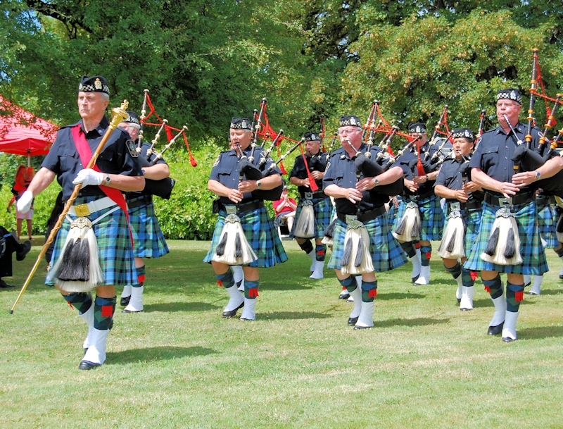 Delta Pipe Band  photo by Robert A Bell