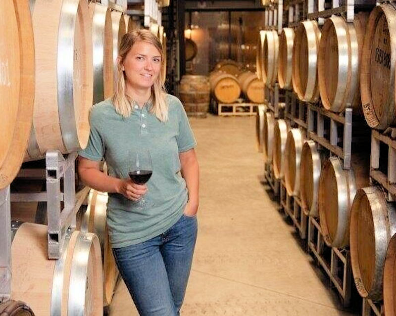 Lynzee Schatz winemaker
